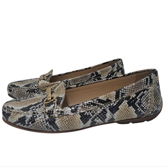 Geox Respira Phython Print Drive Moccasin Loafer Faux Leather Size 37 Biege/Mult - Picture 16 of 16